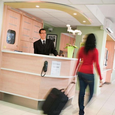 Hotel Ibis Budget Cosne Sur Loire Esterno foto