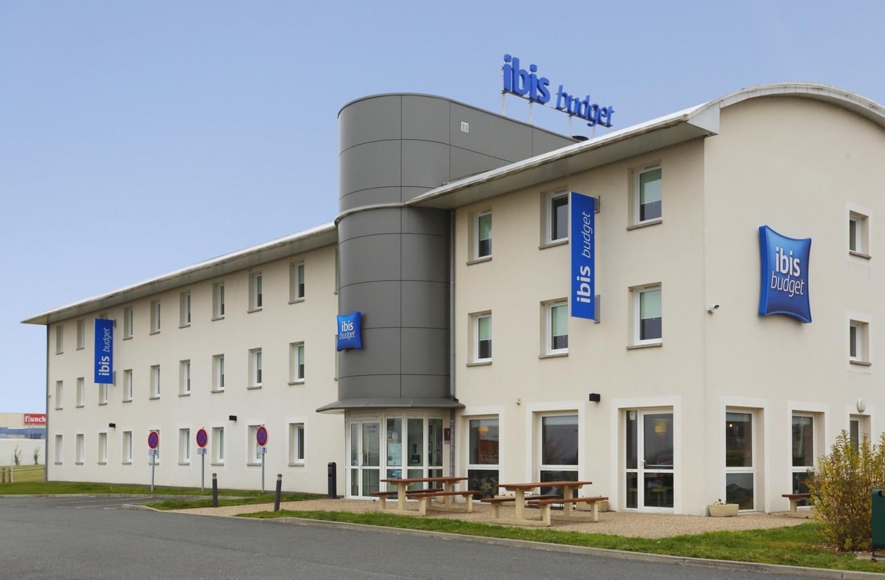 Hotel Ibis Budget Cosne Sur Loire Esterno foto