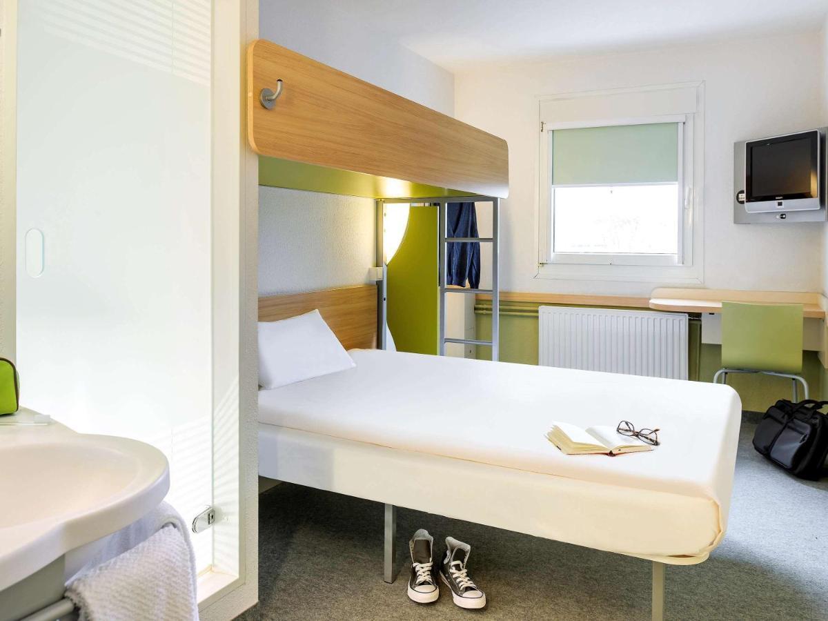 Hotel Ibis Budget Cosne Sur Loire Esterno foto